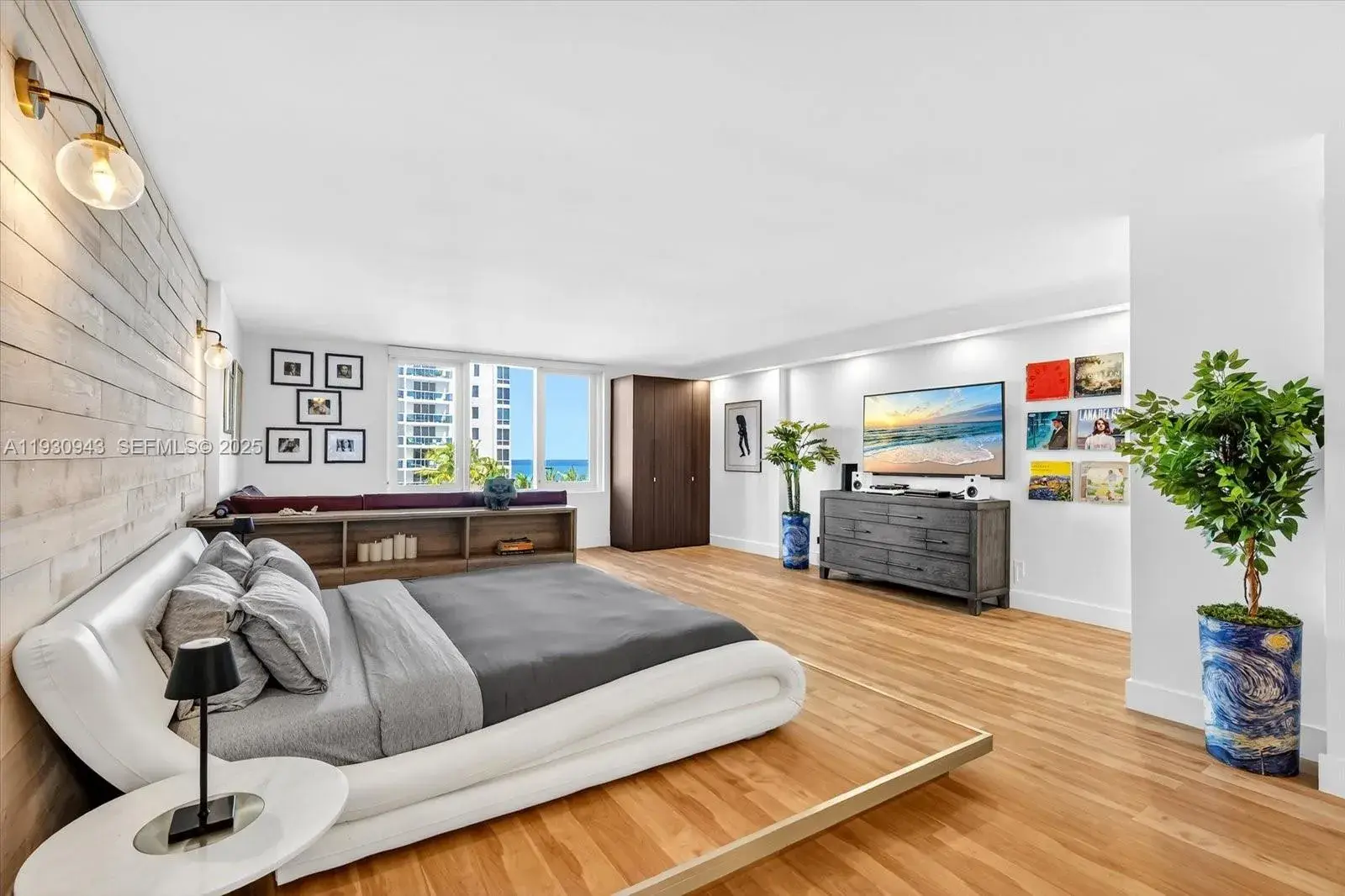 1 bath Residential Lease for rent at 2301 Collins Ave # 714, Miami Beach FL 33139