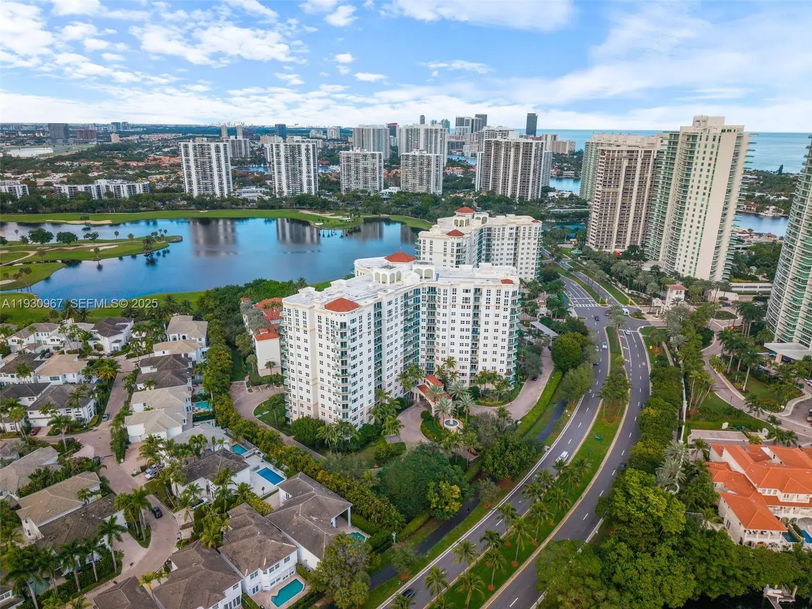 2 bedroom 2 bath Residential for sale at 19900 E Country Club Dr # 616, Aventura FL 33180