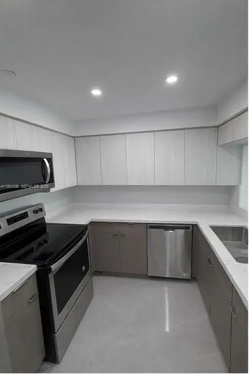 2475 Brickell Ave # 2007, Miami FL 33129
