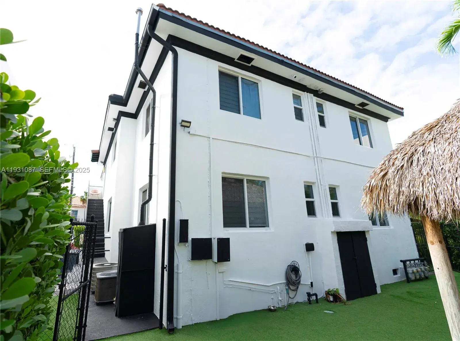 815 W 39th St, Miami Beach FL 33140