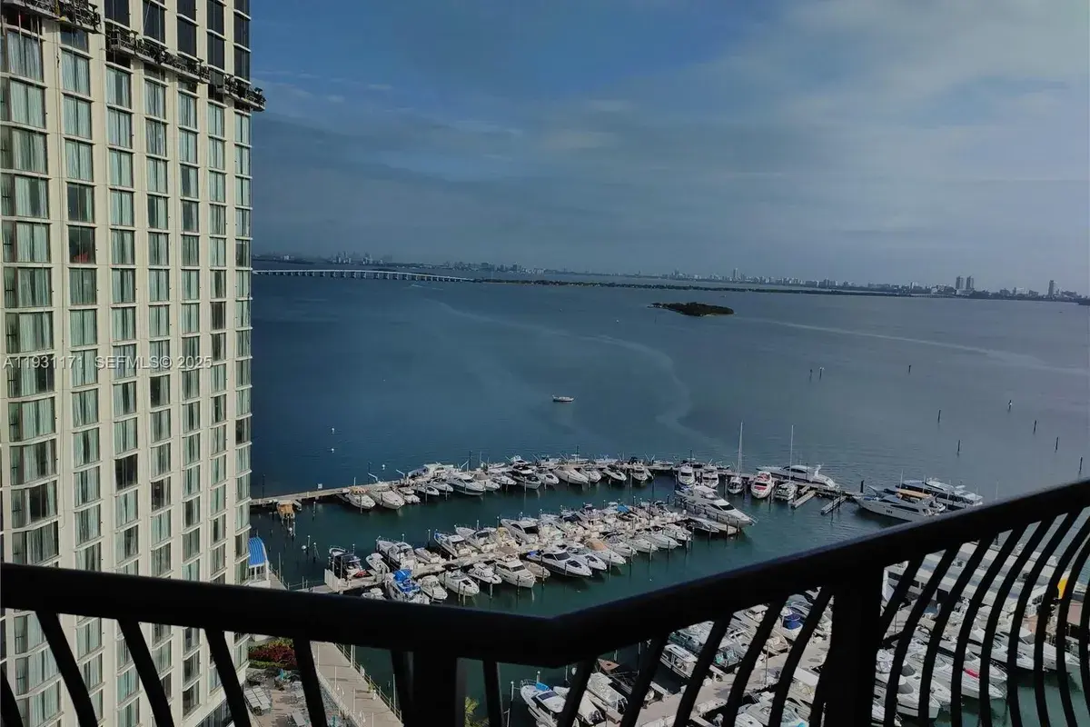 555 NE 15th St # 21F, Miami FL 33132