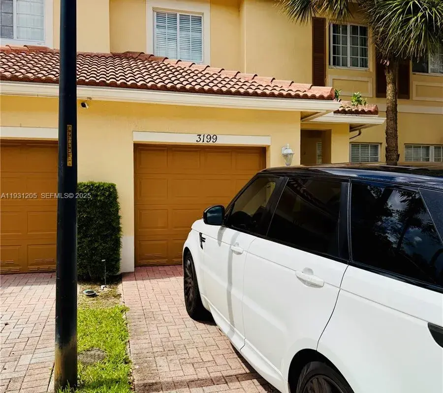 3199 NW 32nd Ter, Oakland Park FL 33309