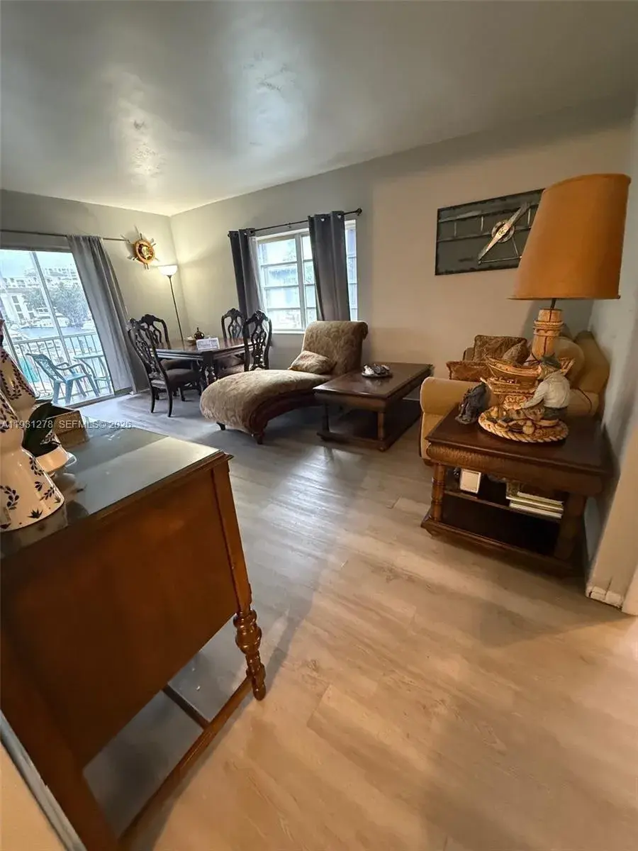 1510 SE 15th St # 210, Fort Lauderdale FL 33316