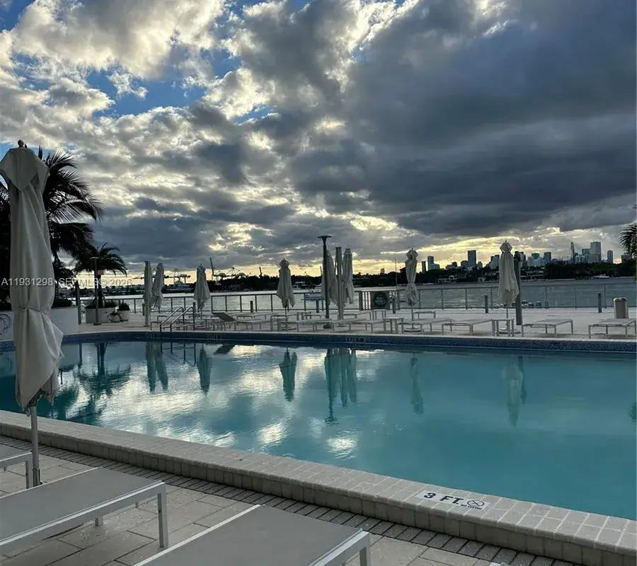 1000 West Ave # 215, Miami Beach FL 33139