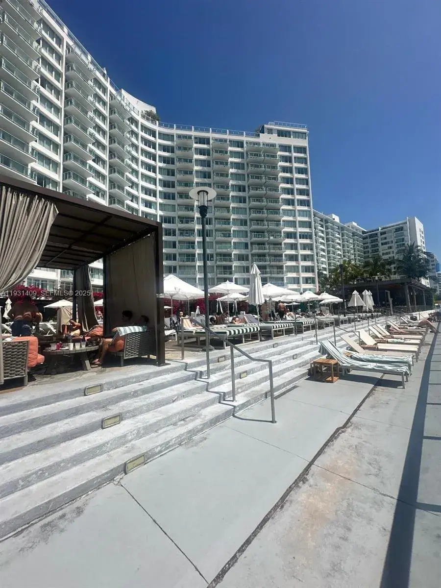 1 bath for rent at 1100 West Ave # 1606, Miami Beach FL 33139