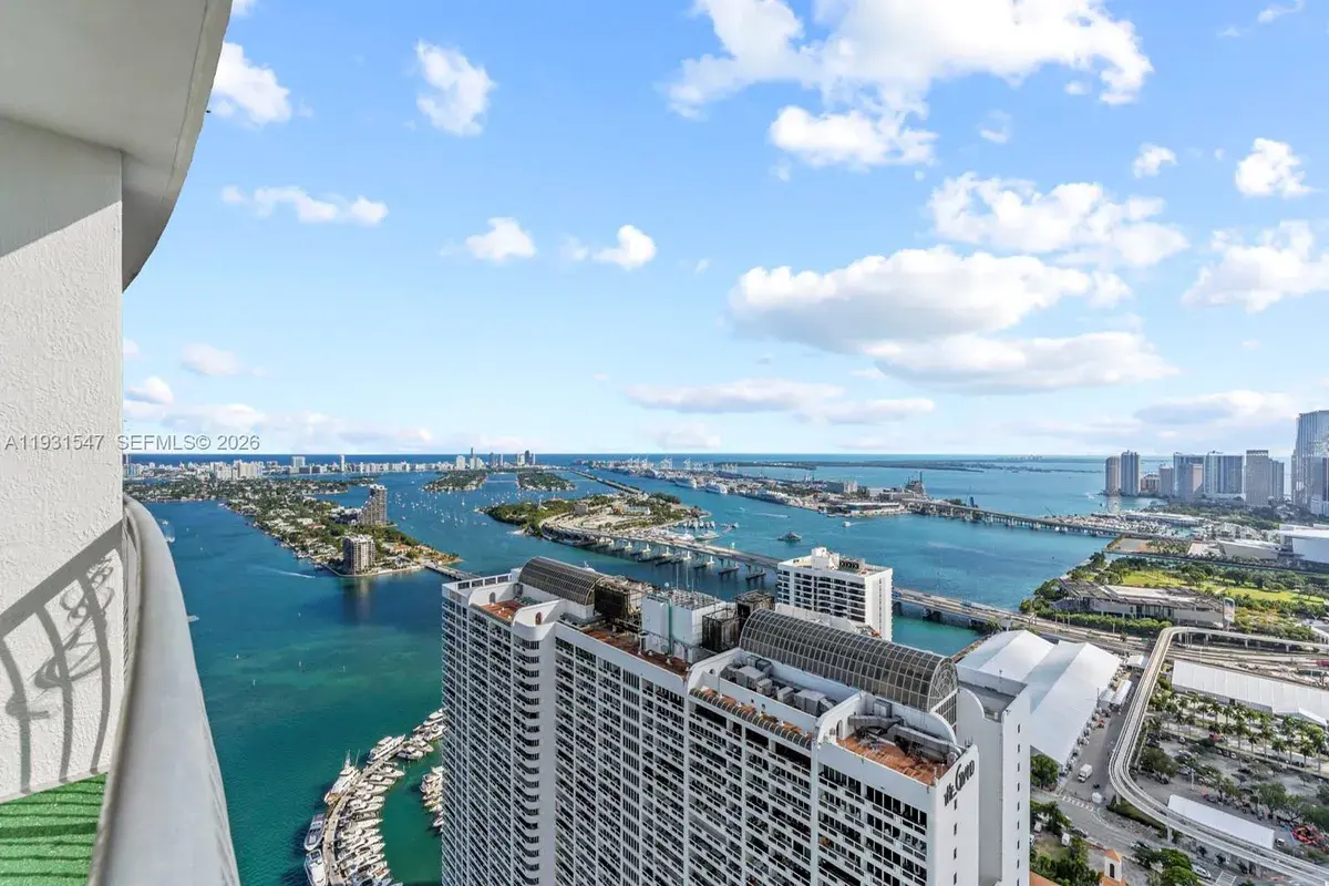 1750 N Bayshore Dr # 5208, Miami FL 33132