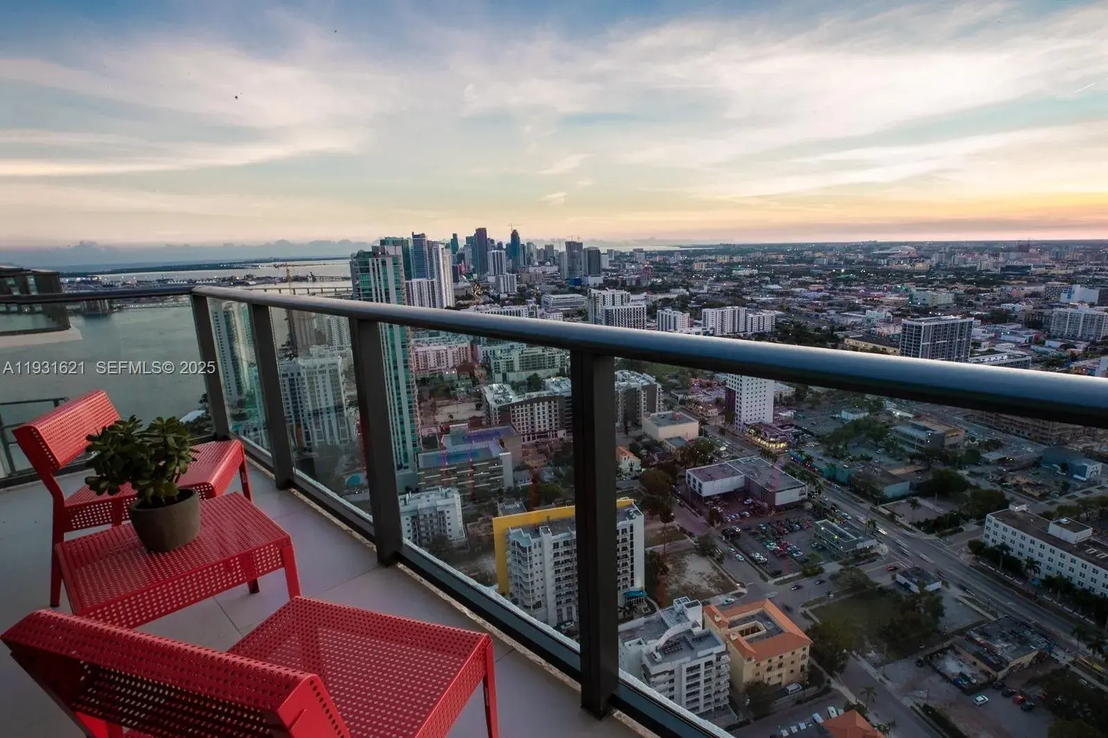 1 bedroom 1 bath Residential for sale at 501 NE 31st St, Miami FL 33137