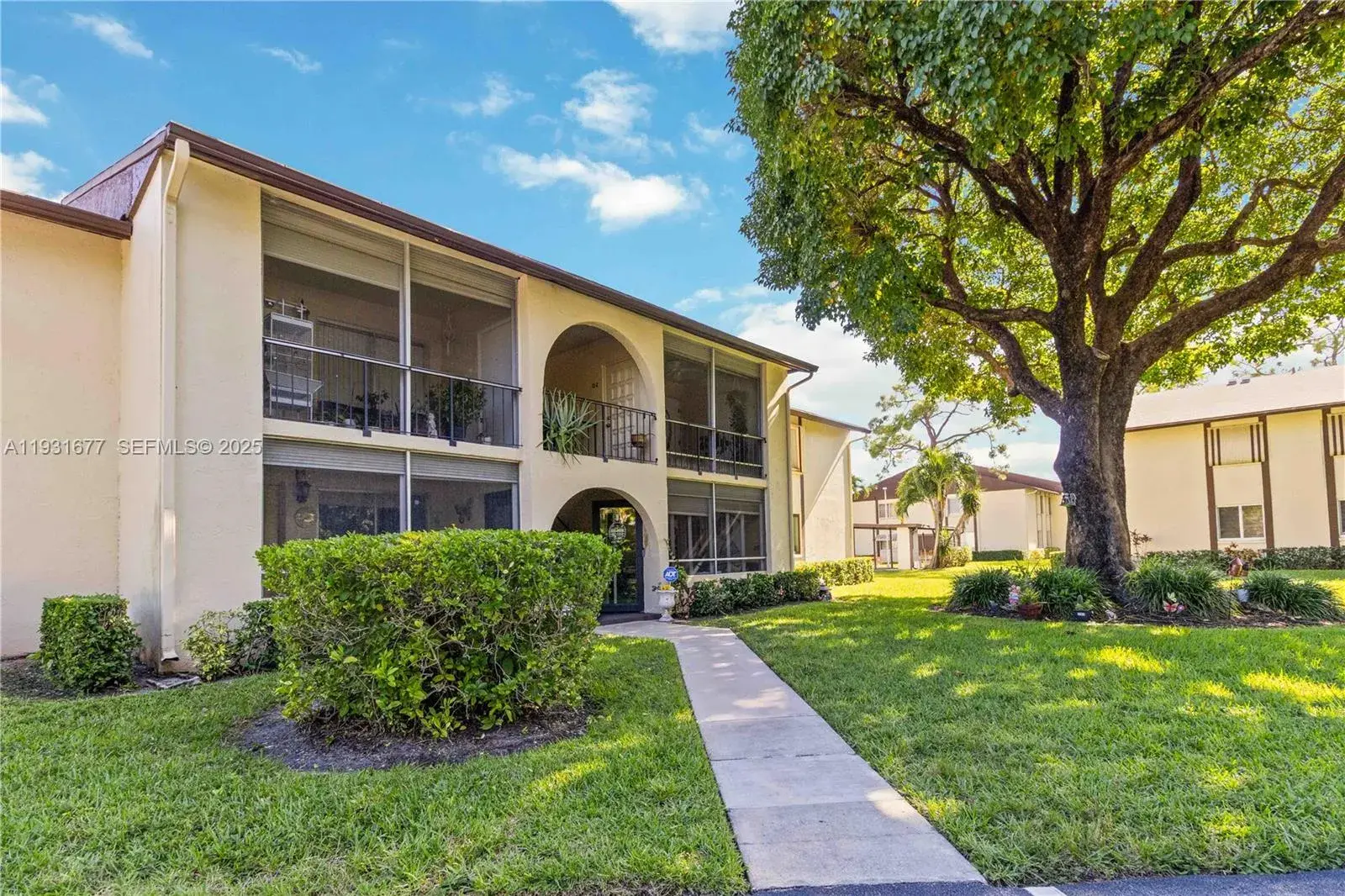 3528 La Mar Ct, Green Acres FL 33463