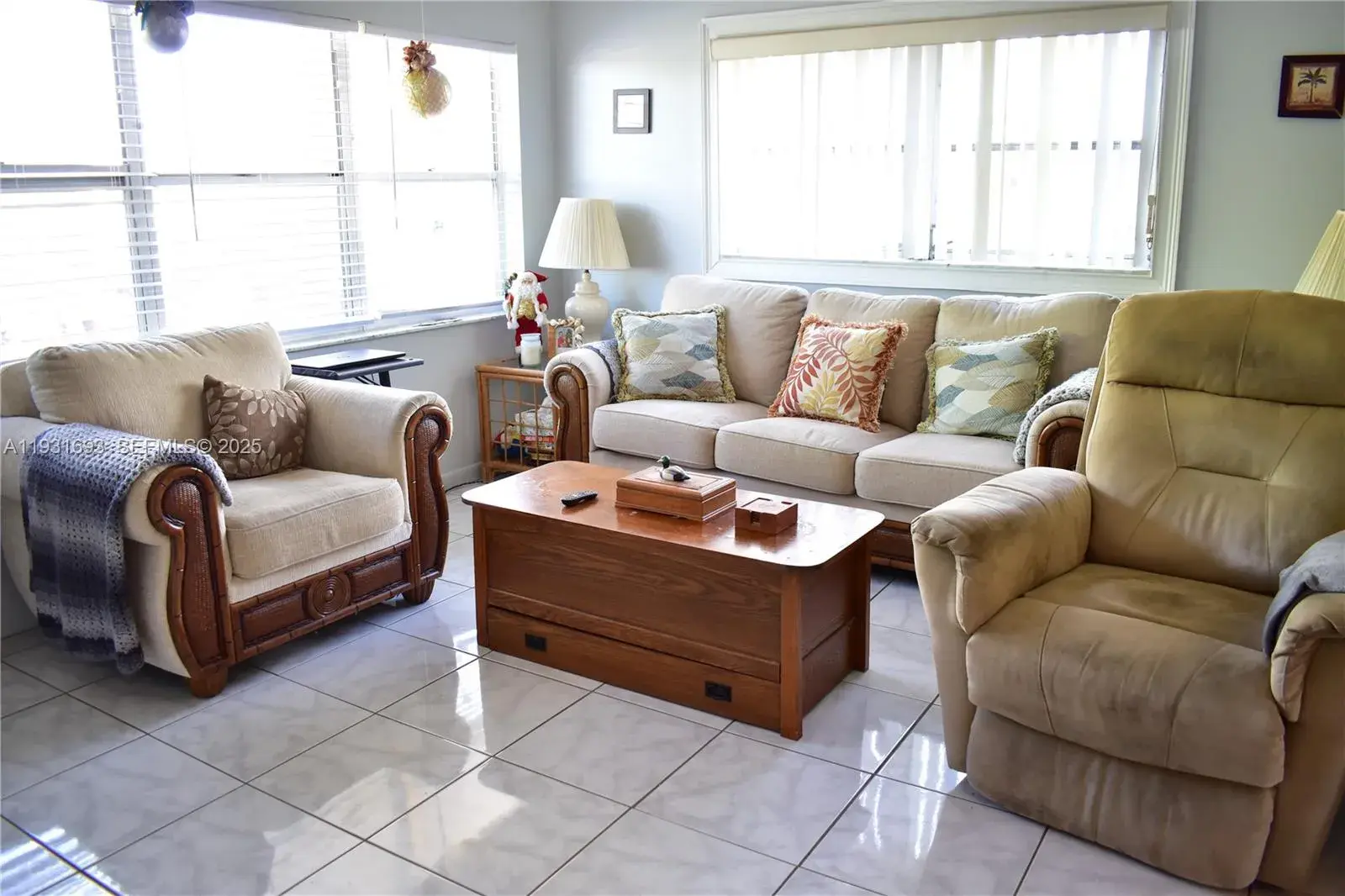 9141 Sunrise Lakes Blvd # 201, Sunrise FL 33322