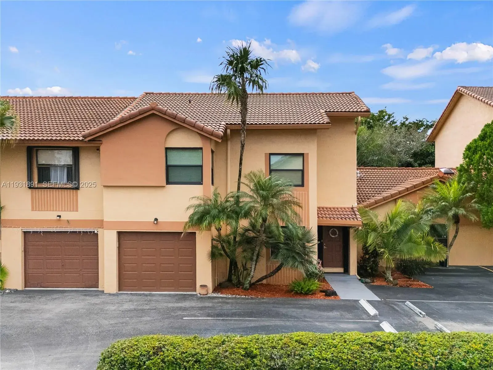 3 bedroom 2 bath Residential for sale at 11282 SW 9th Ct, Pembroke Pines FL 33025