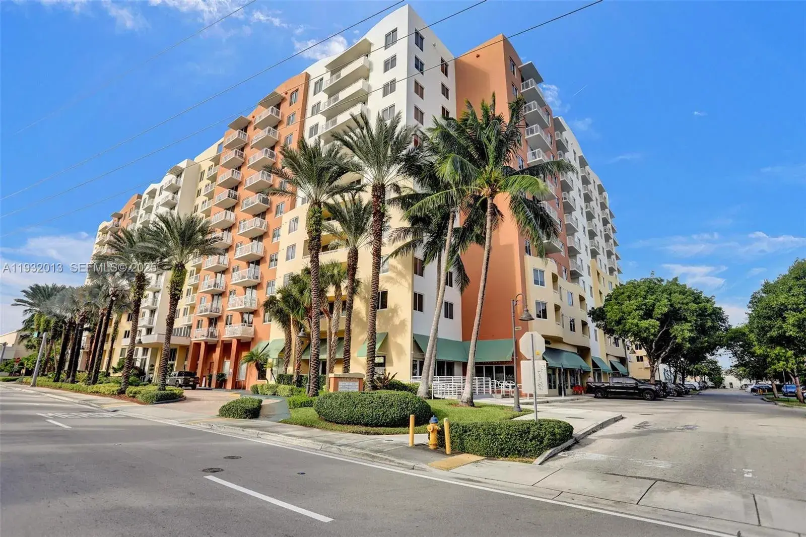 2 bedroom 2 bath Residential Lease for rent at 18800 NE 29th Ave # 403, Aventura FL 33180