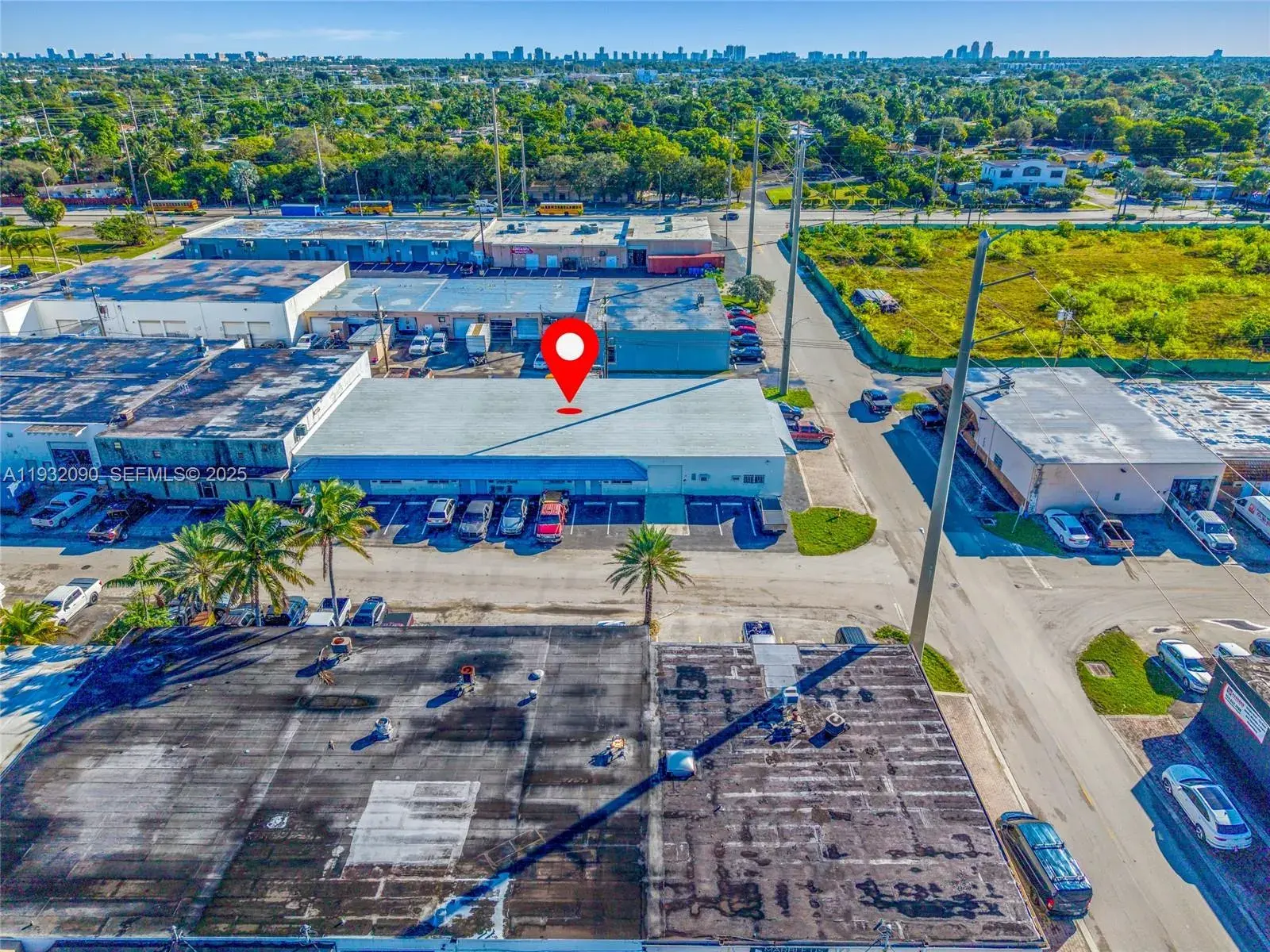 3560 NW 10th Ave, Oakland Park FL 33309