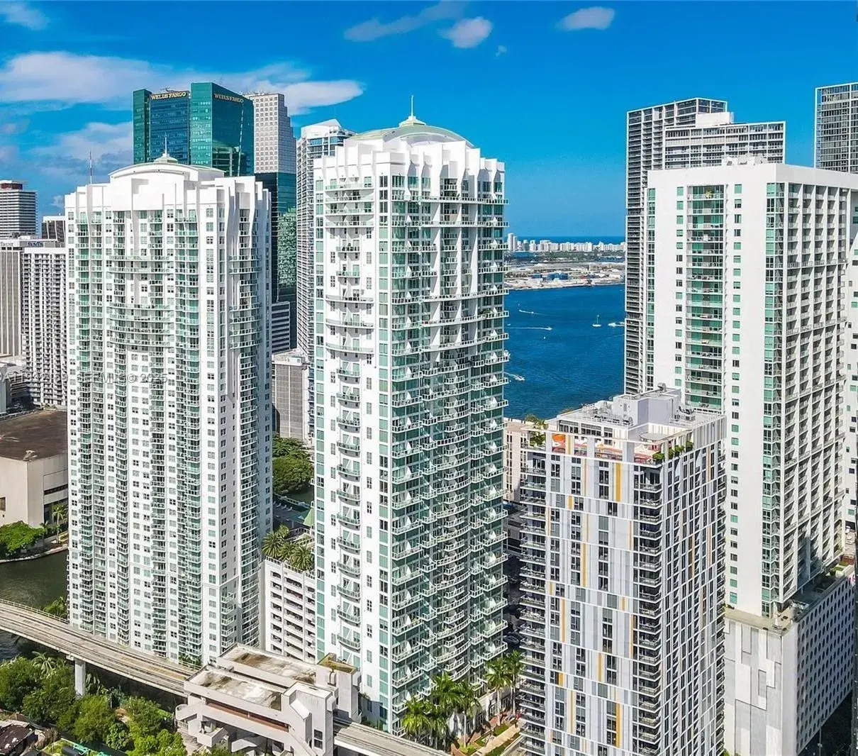 31 SE 5th St # 1911, Miami FL 33131