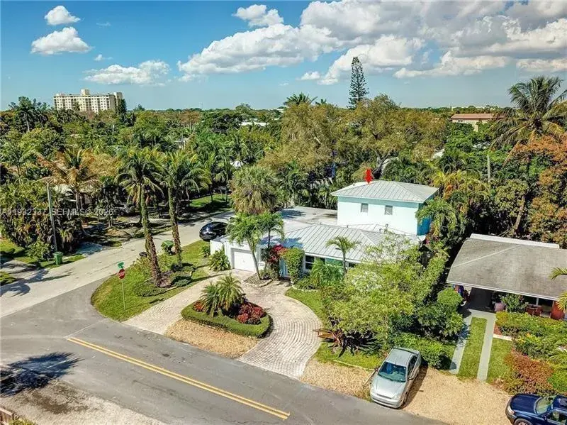 4 bedroom 3 bath Residential Lease for rent at 801 NE 17th St, Fort Lauderdale FL 33305