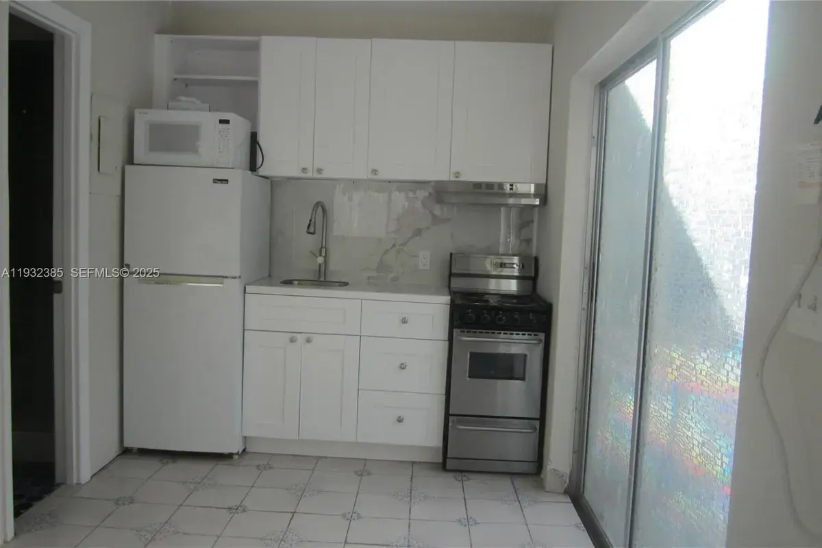 2019 Fletcher St # 2, Hollywood FL 33020