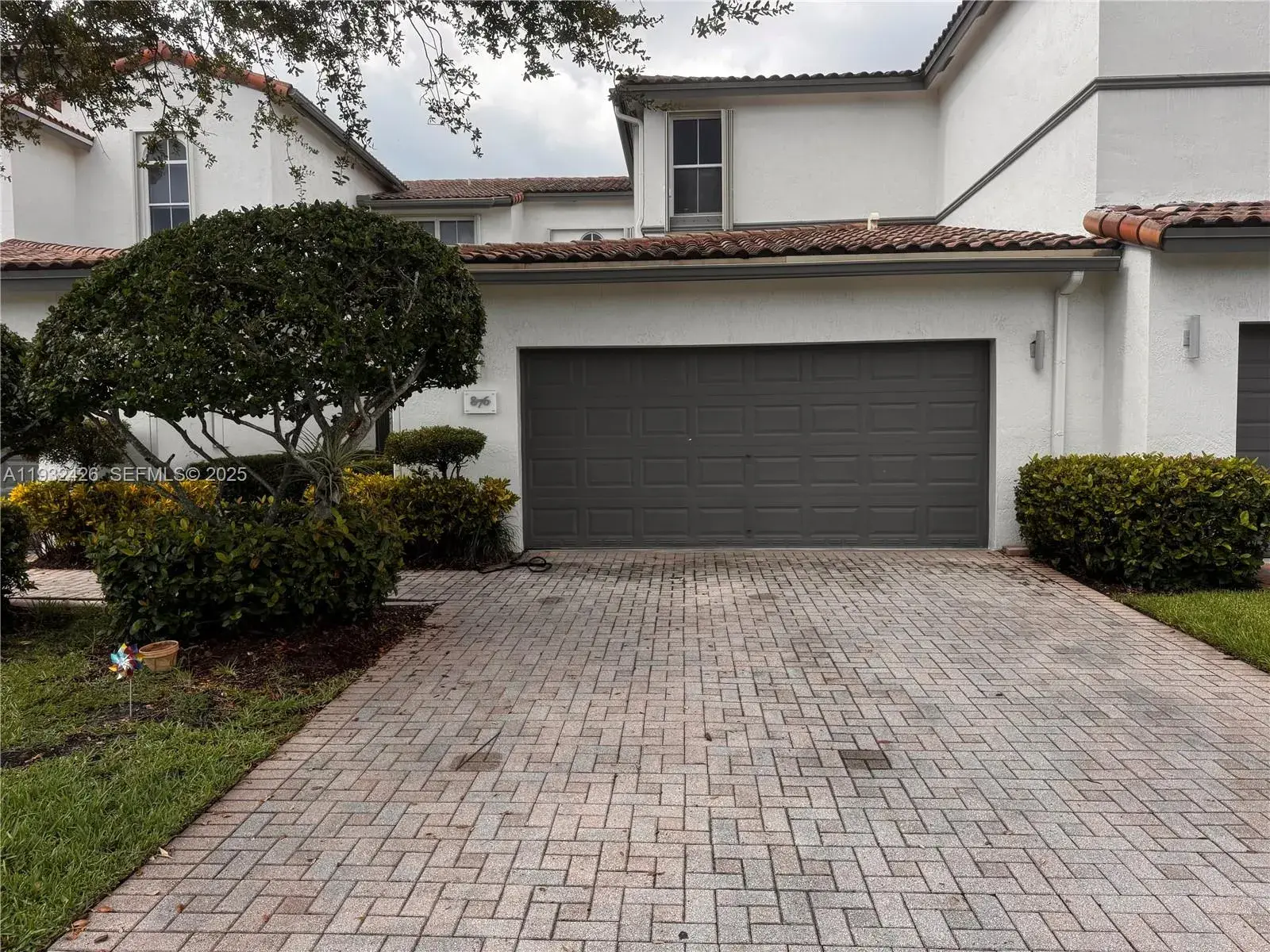 3 bedroom 3 bath Residential Lease for rent at 876 W Spinnaker Dr W # 876, Hollywood FL 33019