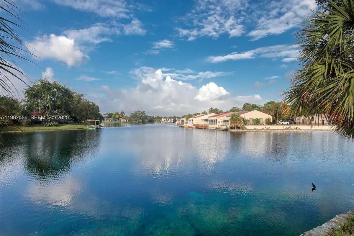 6918 Holly Rd, Miami Lakes FL 33014