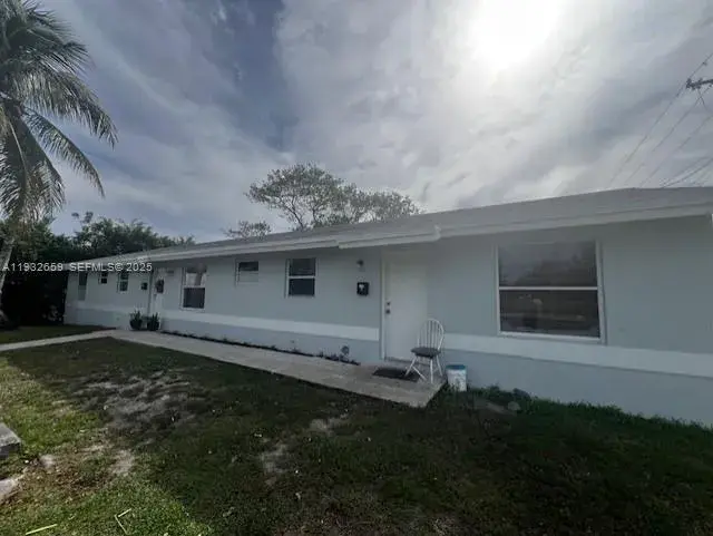 3 bedroom 2 bath Residential Lease for rent at 2746 Johnson St, Hollywood FL 33020
