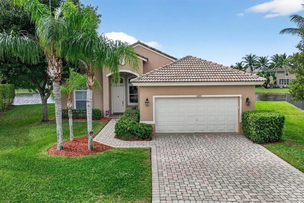 6595 Jackie Way, Lake Worth FL 33467