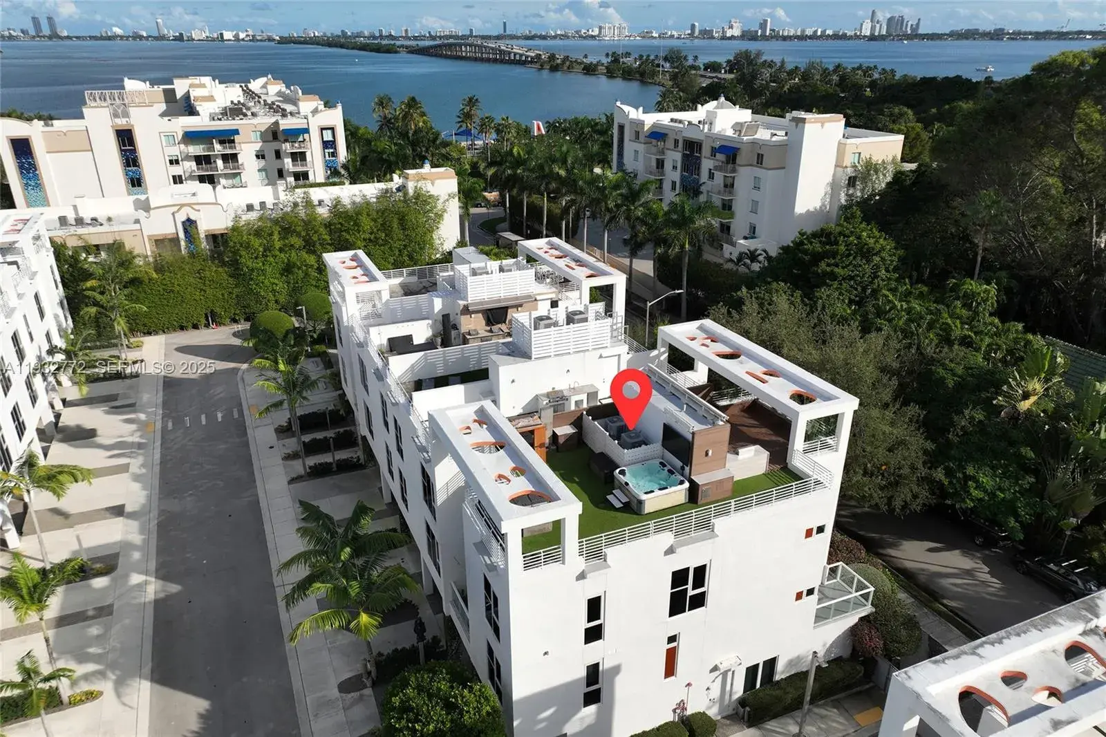 3 bedroom 2 bath Residential for sale at 455 NE 39th St # 202, Miami FL 33137