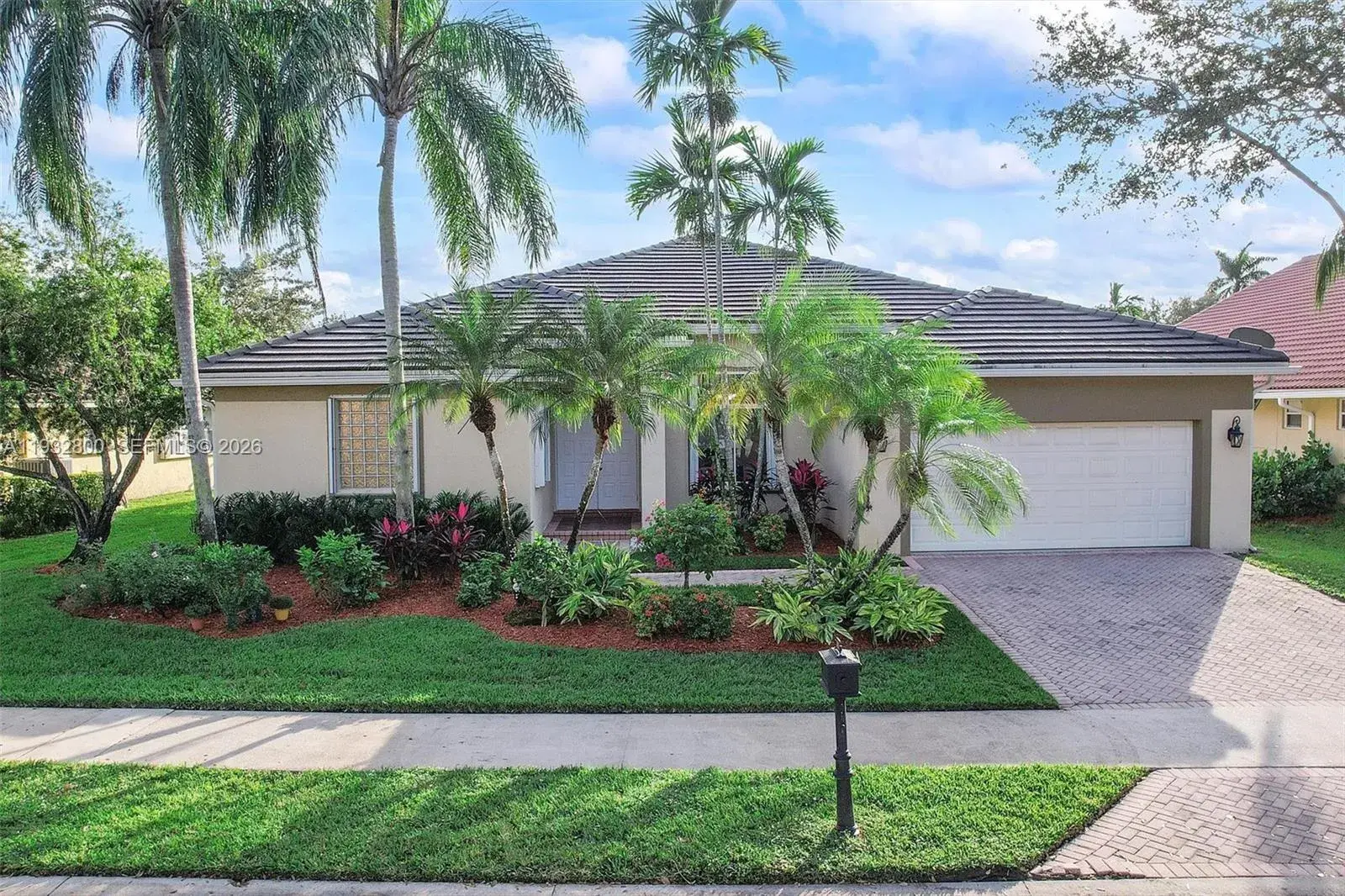 4 bedroom 3 bath Residential for sale at 2667 Palmer Pl, Weston FL 33332