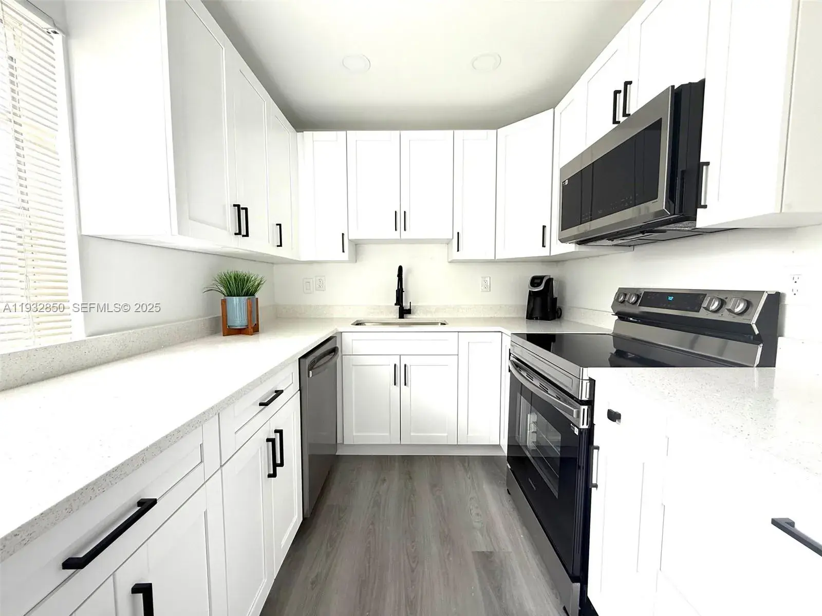 2 bedroom 2 bath Residential for sale at 521 Normandy K # 521, Delray Beach FL 33484
