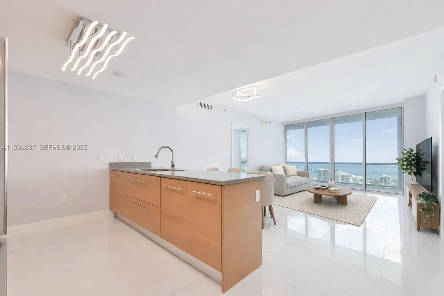 475 Brickell Ave # 3407, Miami FL 33131