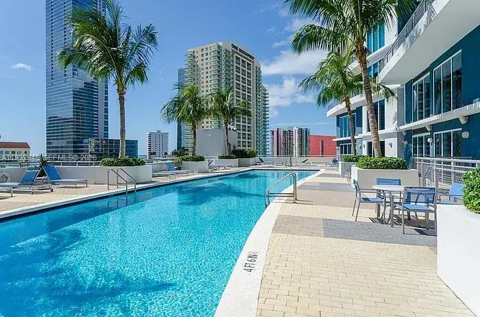 60 SW 13th St # 1901, Miami FL 33130