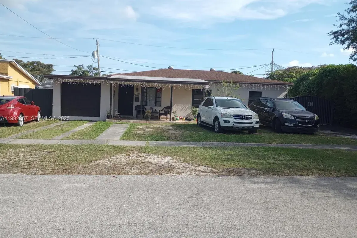 14025 Jackson St, Miami FL 33176