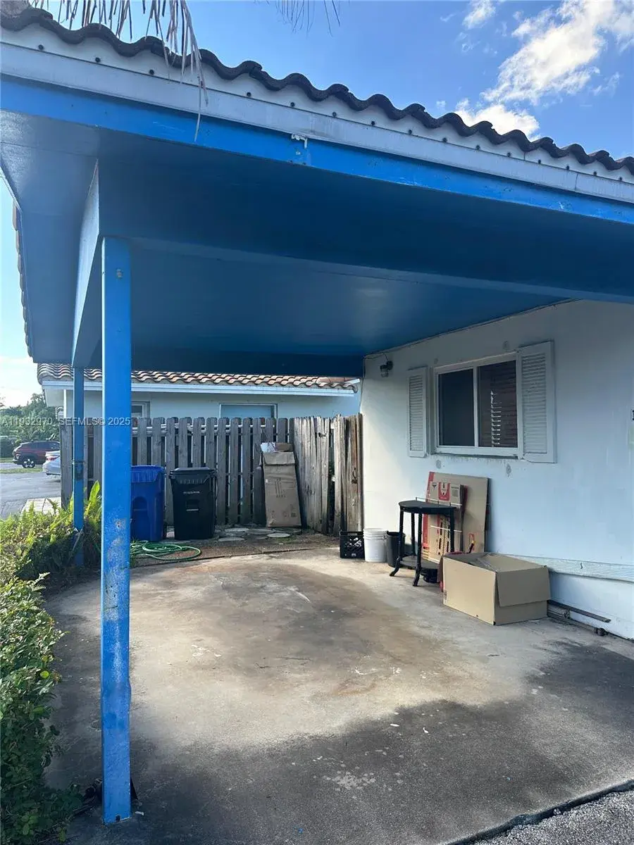 Residential Income for sale at 1611 NE 50th Ct, Fort Lauderdale FL 33334