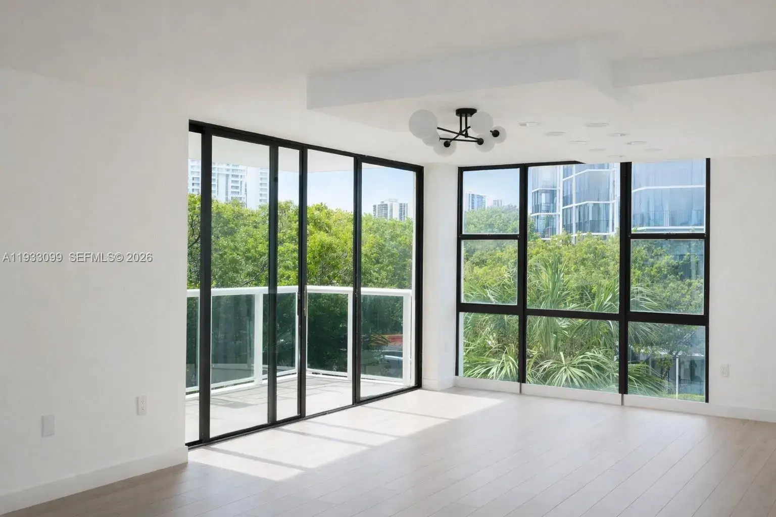 2 bedroom 2 bath Residential for sale at 3625 N Country Club Dr # 309, Aventura FL 33180