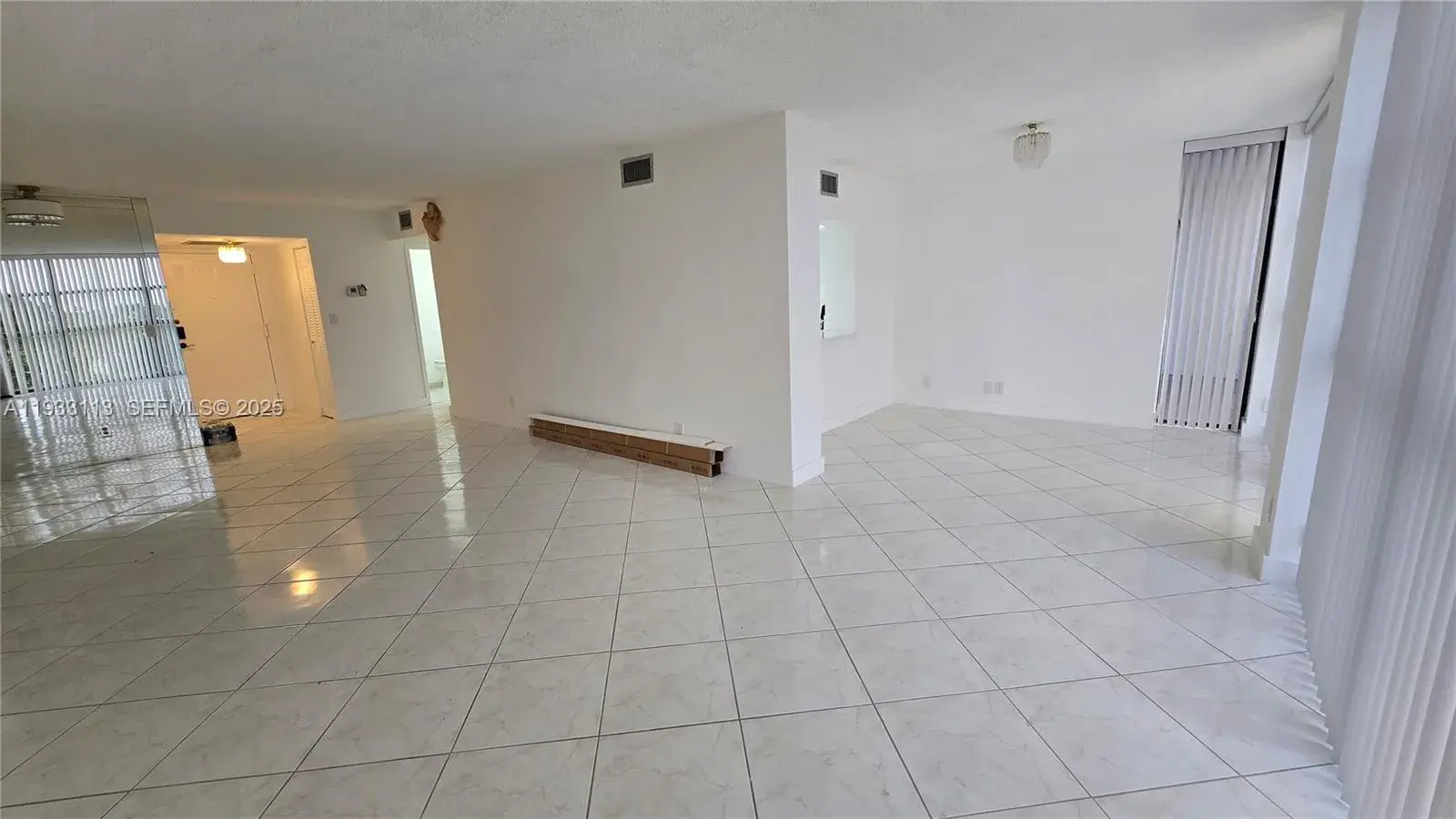 600 Parkview Dr # 525, Hallandale Beach FL 33009