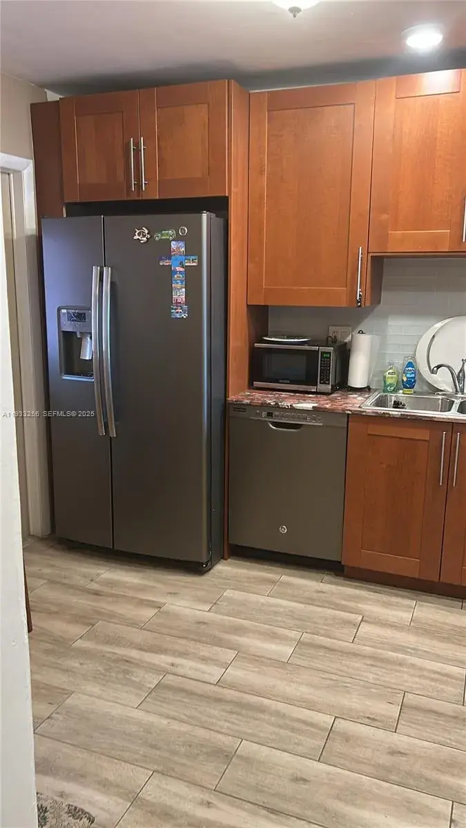215 SE 3rd Ave # 306C, Hallandale Beach FL 33009
