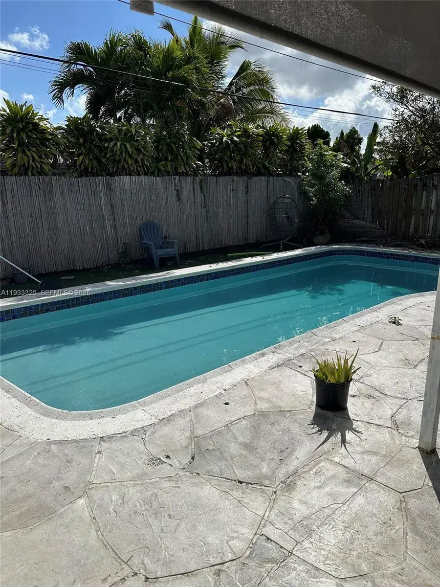 4105 NW 78th Way, Coral Springs FL 33065