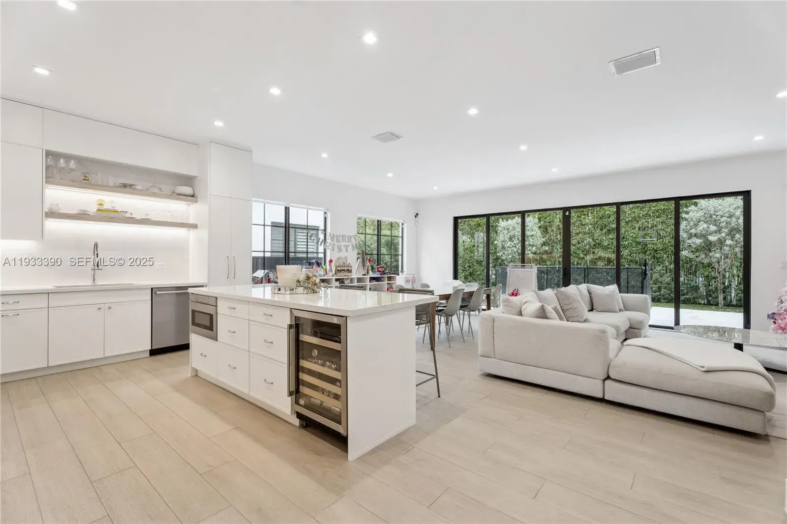 4 bedroom 4 bath Residential for sale at 8391 SW 65th Ave # 8391, Miami FL 33143
