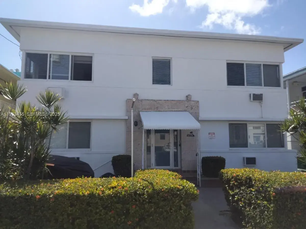 1 bath Residential Lease for rent at 6950 Byron Ave # 3, Miami Beach FL 33141