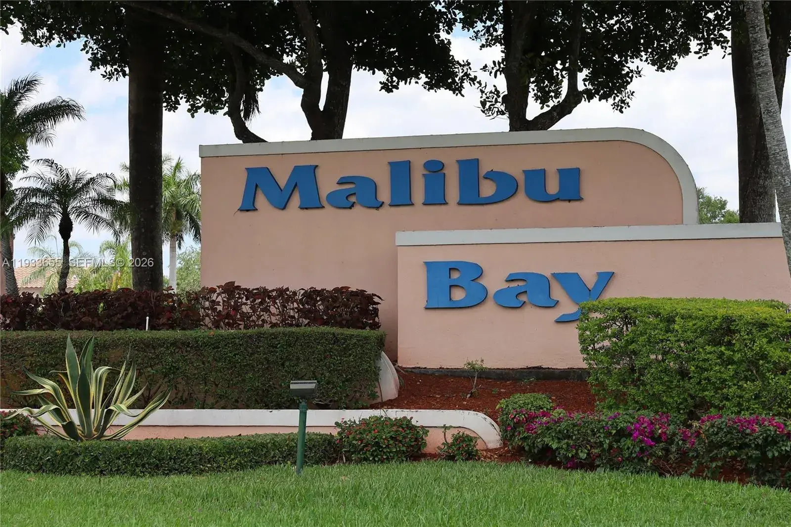 3 bedroom 2 bath Residential for sale at 20816 NW 2nd St, Pembroke Pines FL 33029