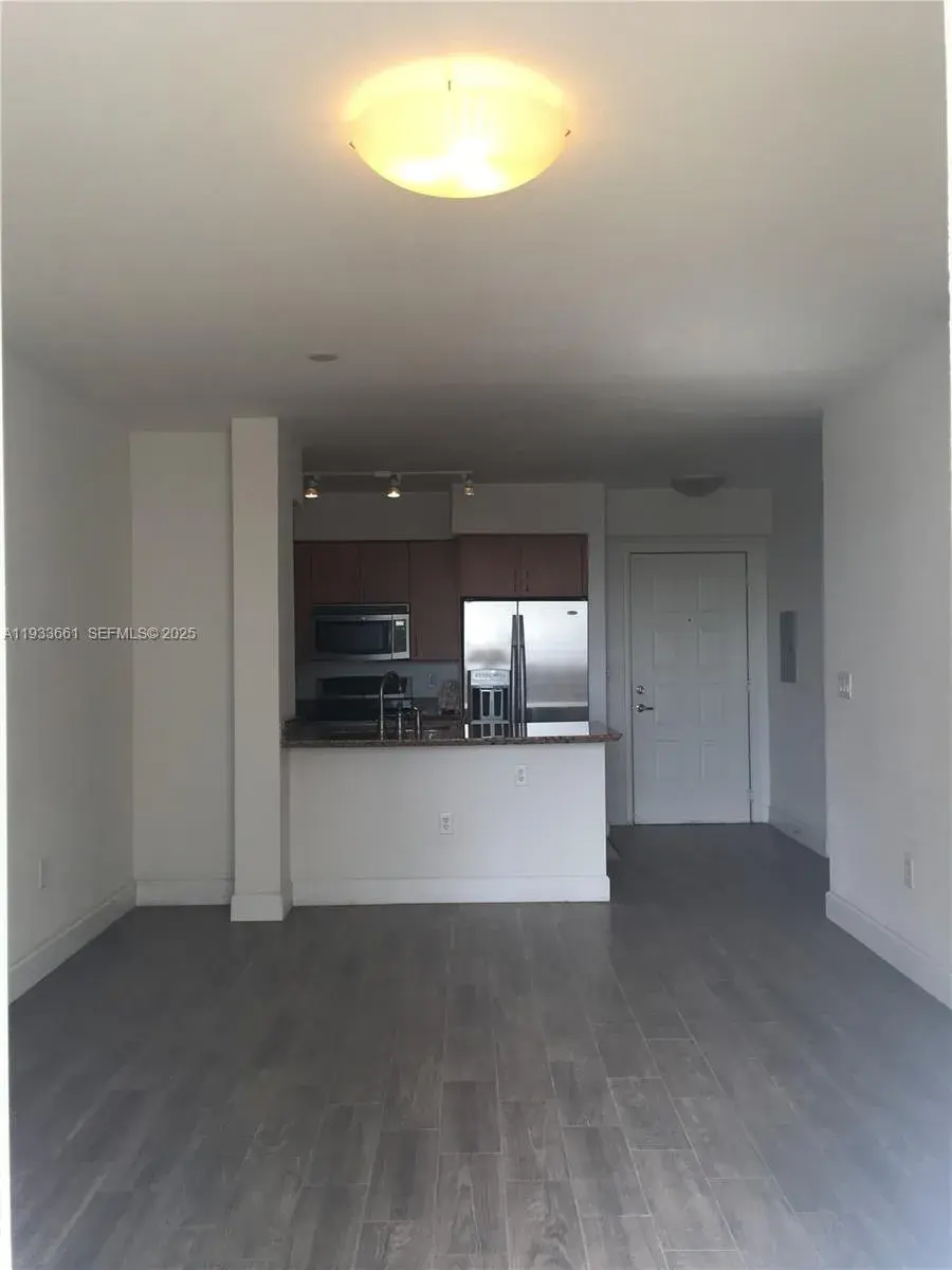 1 bedroom 1 bath Residential Lease for rent at 1830 Radius Dr # 618, Hollywood FL 33020