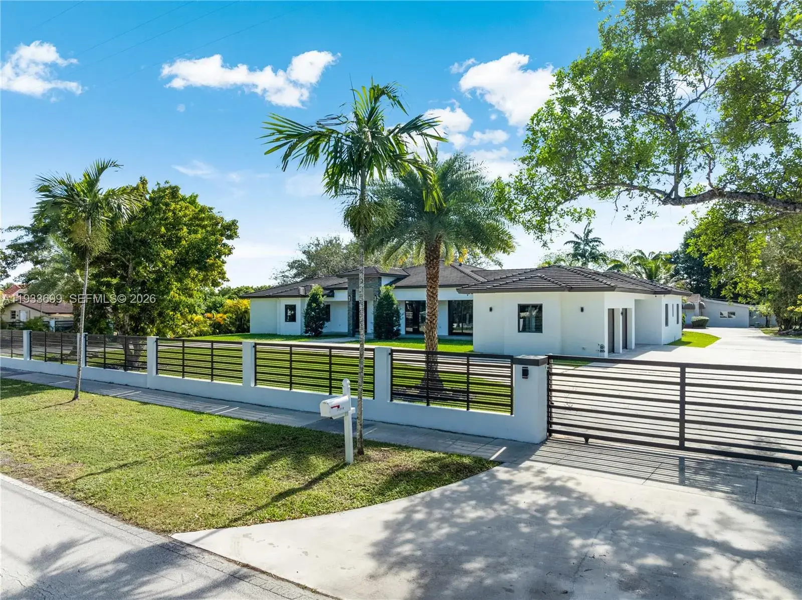 8 bedroom 7 bath Residential for sale at 10398 SW 64th St, Miami FL 33173