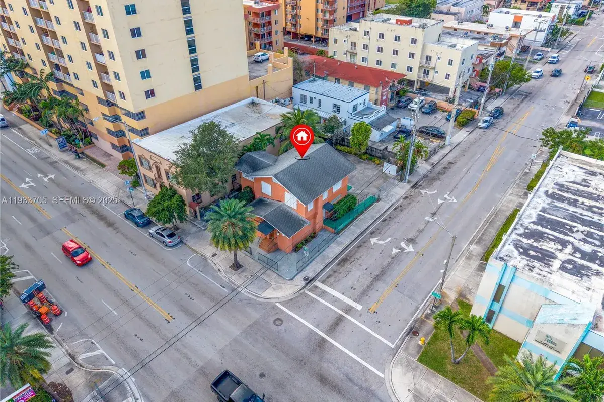 242 NW 12th Ave, Miami FL 33128