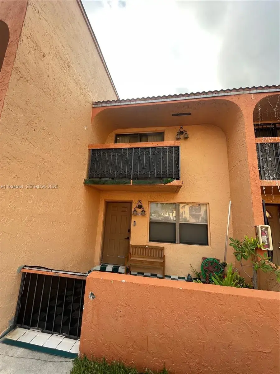 2 bedroom 1 bath Residential for sale at 5962 W 18th Ave # 2, Hialeah FL 33012