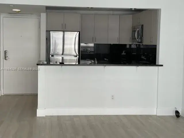 600 NE 36 ST # 1205, Miami FL 33137
