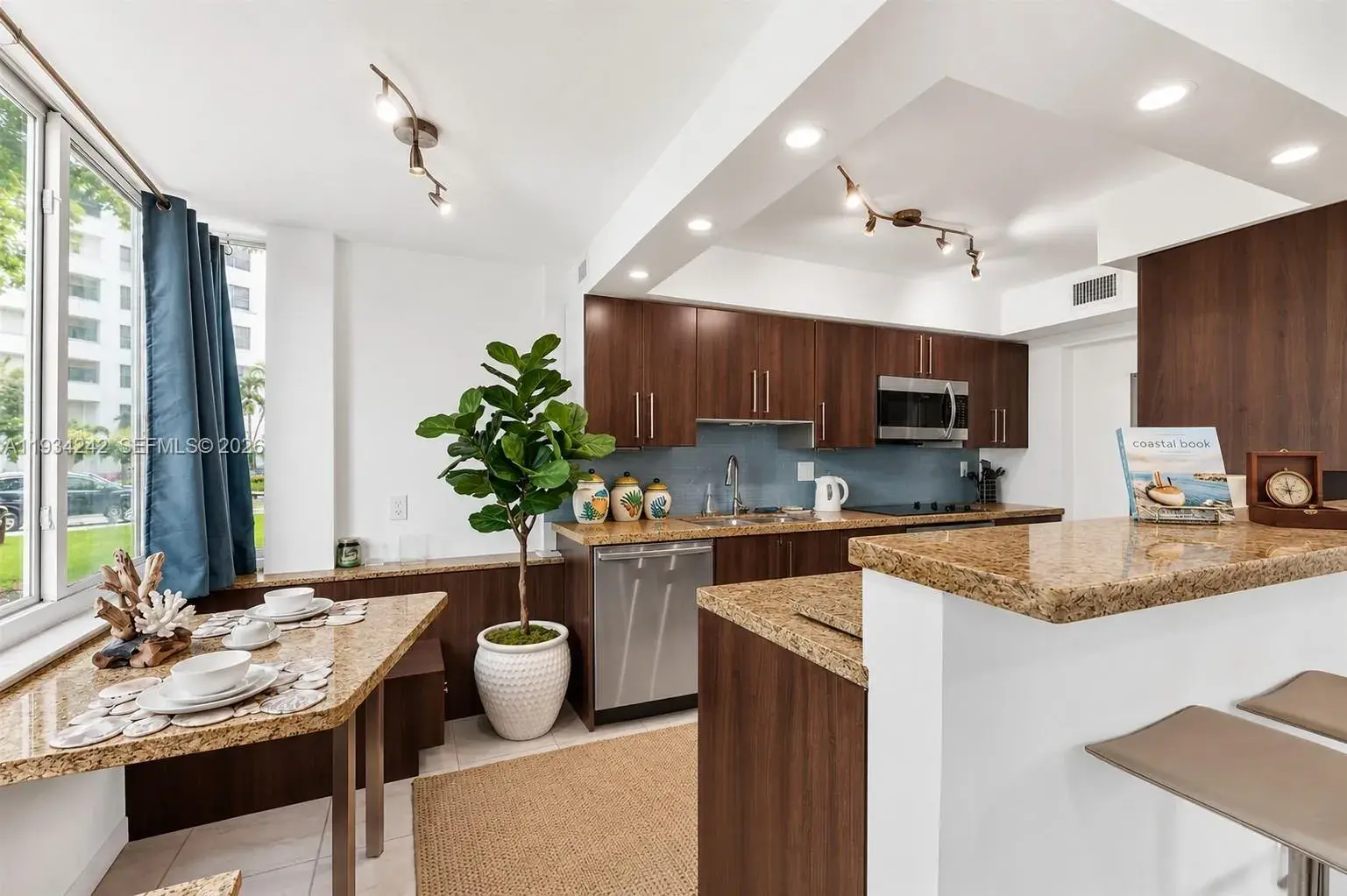 250 180th Dr # 155, Sunny Isles Beach FL 33160