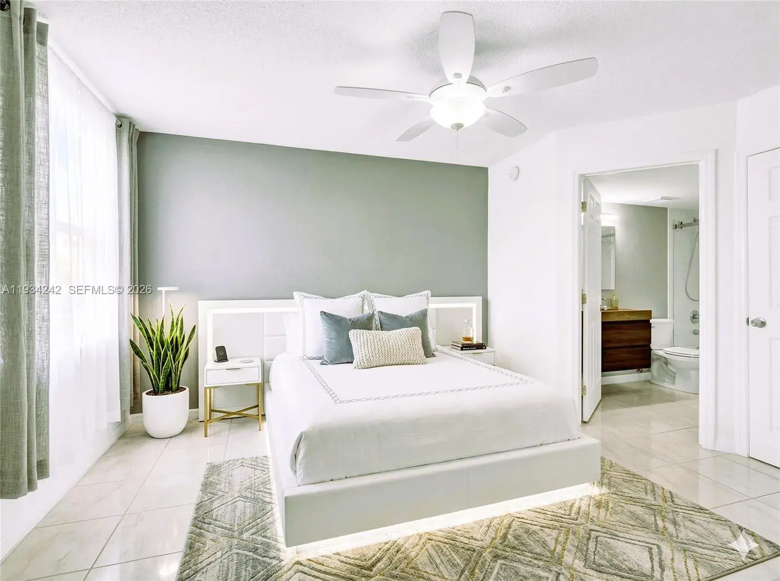 250 180th Dr # 155, Sunny Isles Beach FL 33160