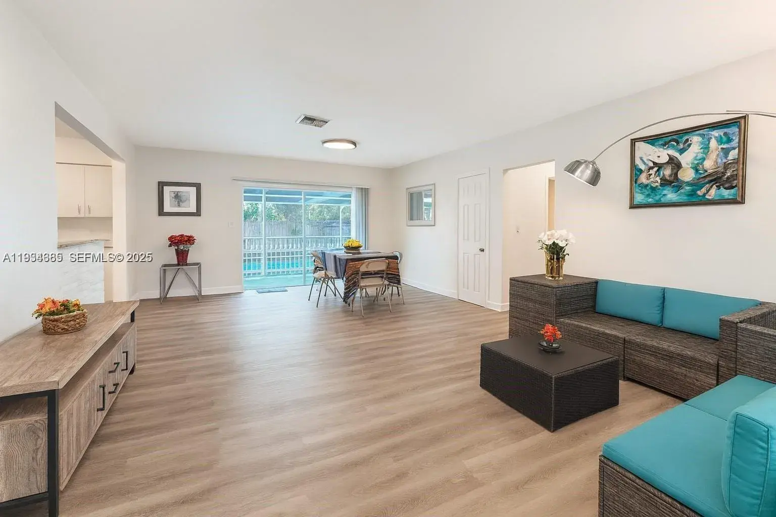 535 NE 158th St, Miami FL 33162