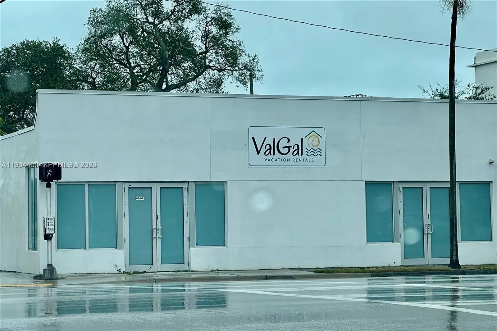 Commercial Sale for sale at 66-68 N Federal Hwy, Dania Beach FL 33004