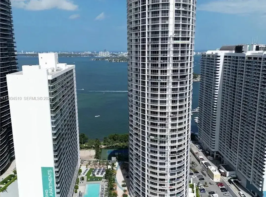 1750 N Bayshore Dr # 1909, Miami FL 33132