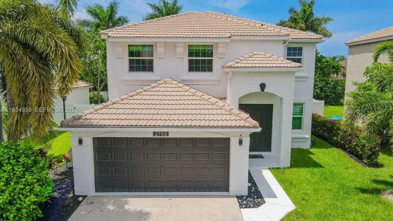 2738 Misty Oaks Cir, Royal Palm Beach FL 33411