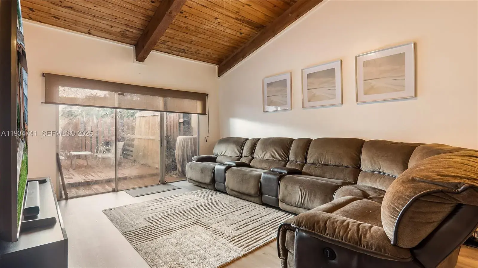2 bedroom 2 bath Residential for sale at 7481 NW 33rd St # 7481, Lauderhill FL 33319