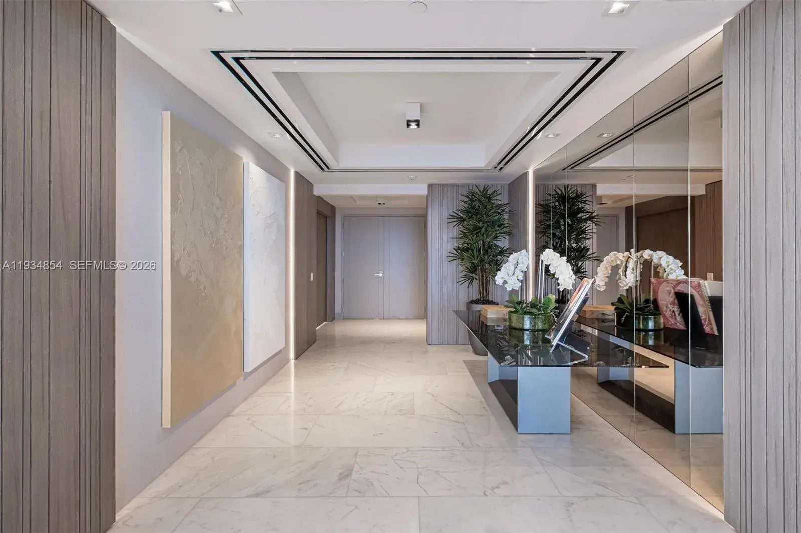 18501 Collins Ave, Sunny Isles Beach FL 33160
